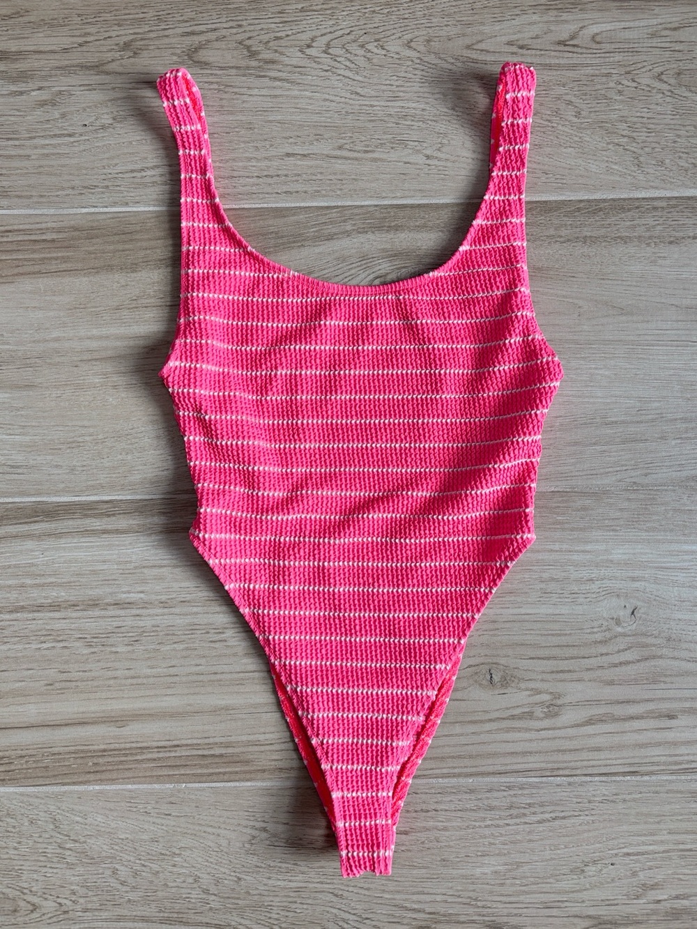 Body Glove One Piece Swimsuit Pink Striped High Cut Women’s Size Medium